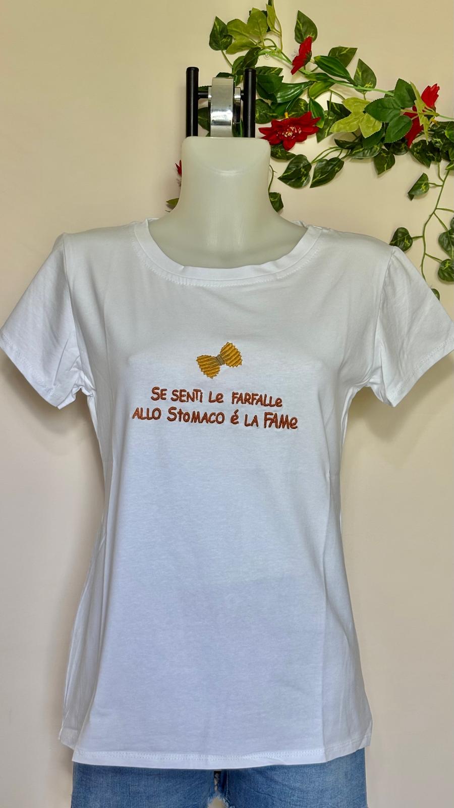 T-shirt scritte ricamate