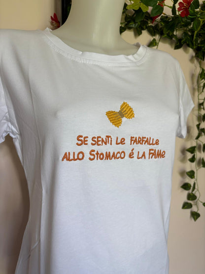 T-shirt scritte ricamate